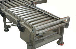 山東滾筒輸送設(shè)備 動力滾筒輸送線 無動力滾筒輸送線 日照滾筒輸送線 宇邦機械