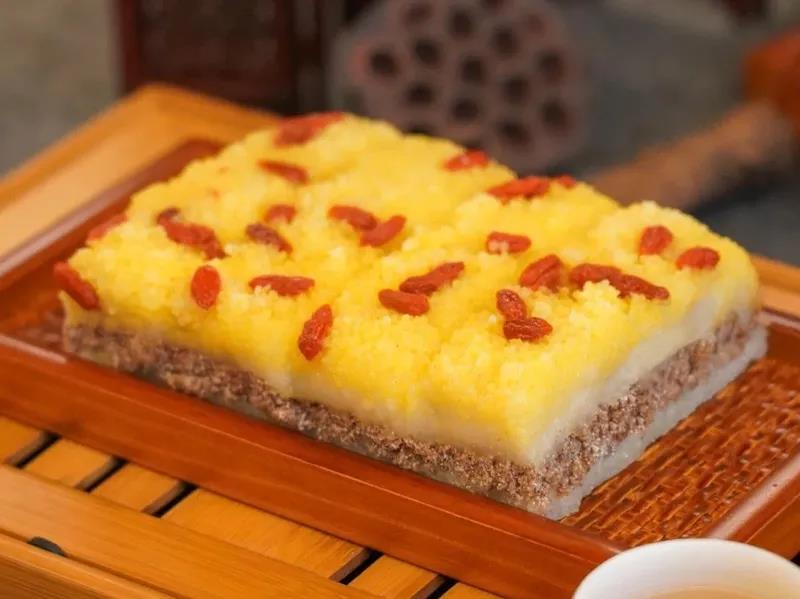 老字號創(chuàng)新 插小旗的重陽糕新上市，西點(diǎn)變身傳統(tǒng)味道新寵